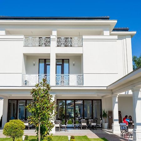 J'Adore Boutique Hotel Lugoj Exterior photo
