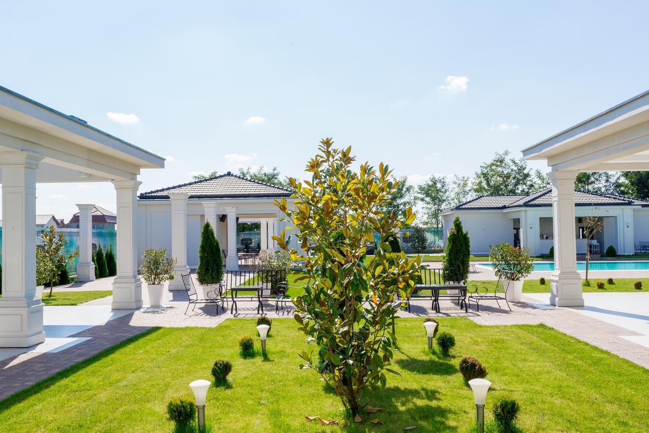 J'Adore Boutique Hotel Lugoj Exterior photo
